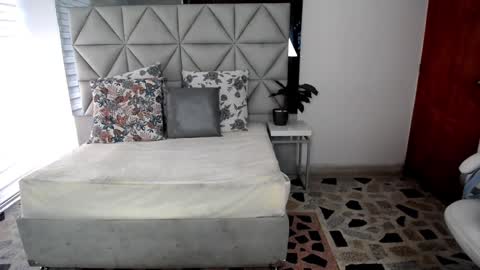  Nina  online show from January 15, 8:37 pm