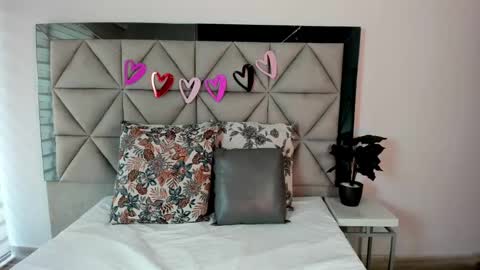  Nina  online show from February 14, 9:53 pm