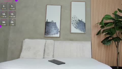 NINA online show from January 10, 12:04 pm