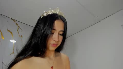 Nina online show from November 25, 8:53 pm