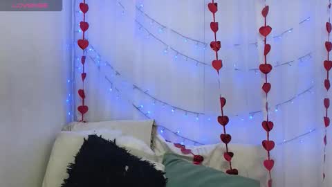 Ninaa fox online show from March 5, 4:47 pm