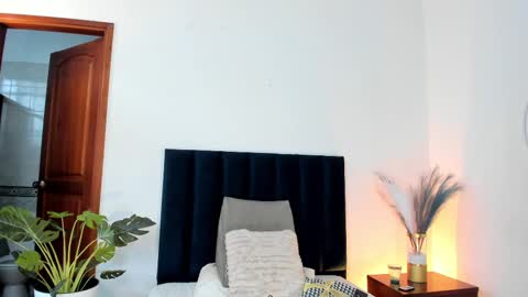 Nina online show from February 19, 6:21 pm