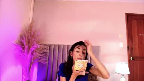 Nina online show from September 17, 6:28 pm