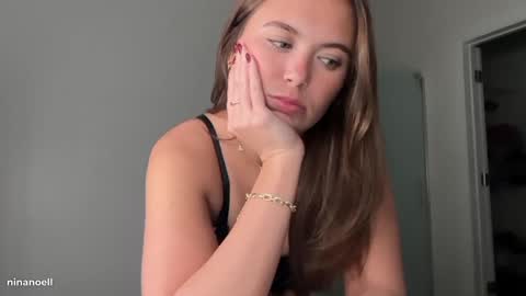 Nina online show from November 19, 2:22 am