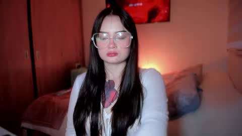 ninavolkov online show from July 7, 10:34 pm