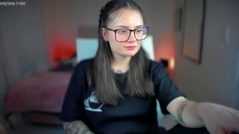 ninavolkov online show from March 2, 11:50 pm