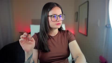 ninavolkov online show from December 21, 12:20 am