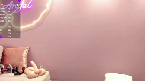 Ninna  online show from February 22, 10:51 am