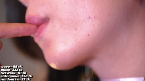 Suri online show from January 17, 2:39 pm