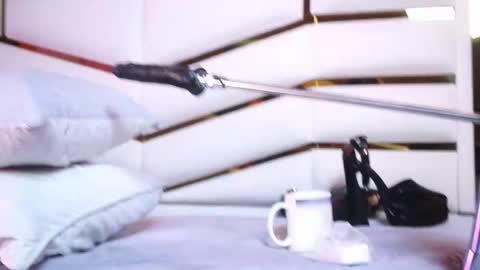 Nixx  online show from February 16, 7:52 am