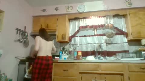 njsnowbunny online show from October 2, 12:48 am