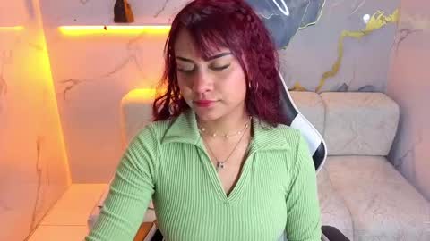 Noa  online show from November 8, 1:05 pm