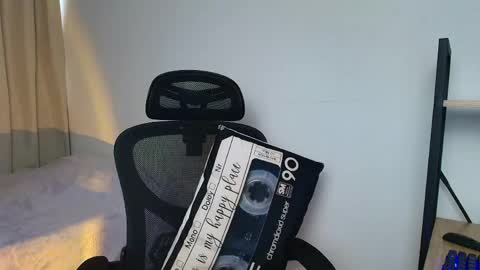 Noa  online show from April 29, 5:30 pm