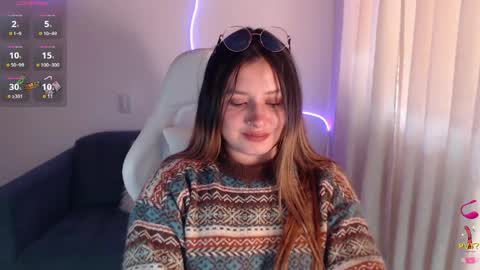 noah_white3 online show from June 6, 8:04 pm