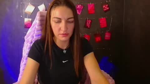 Nora online show from October 27, 11:43 pm