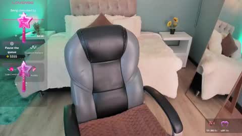 Nora online show from September 17, 7:12 pm