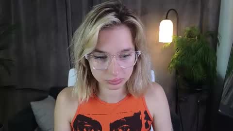 Nora online show from July 9, 7:33 am
