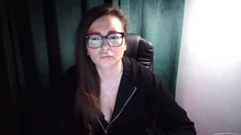 NoraSexyMilf online show from July 12, 5:58 pm