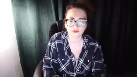 NoraSexyMilf online show from July 16, 7:40 pm
