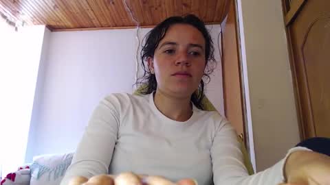 noreen_ online show from February 25, 5:22 pm