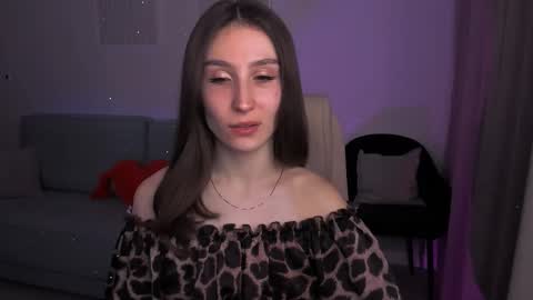 Hazel online show from December 31, 2:19 am