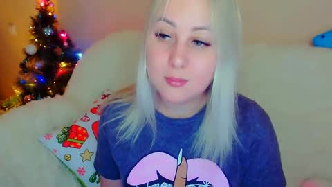 hi glad to chat online show from December 26, 4:53 am