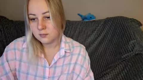 hi glad to chat online show from September 26, 8:45 am