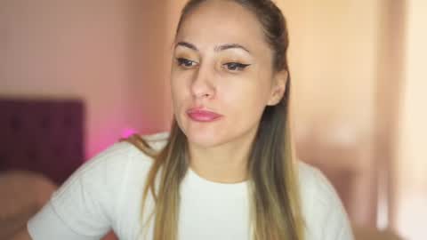 Tina online show from February 14, 1:18 pm