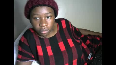 novaah online show from March 22, 12:05 am