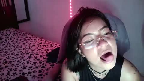 noxxvelveth online show from August 7, 5:42 pm