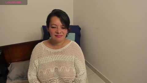 nuit_rose online show from February 14, 2:18 am