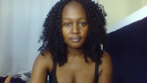 nutgal online show from February 13, 11:45 am