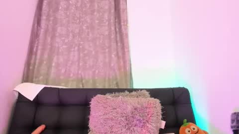 Nia online show from March 1, 5:09 am