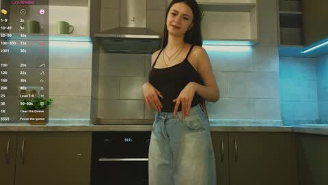 Bella online show from March 31, 3:23 pm