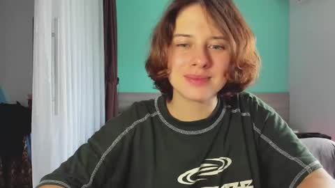 Evie online show from January 1, 7:41 am