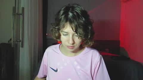 Evie online show from February 27, 4:32 pm