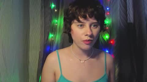 Evie online show from October 25, 12:46 pm