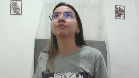 Val online show from March 23, 9:32 pm