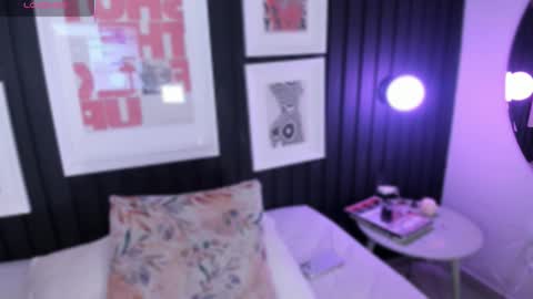 Ana  online show from December 20, 11:47 am