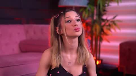 Odette online show from February 7, 10:30 am