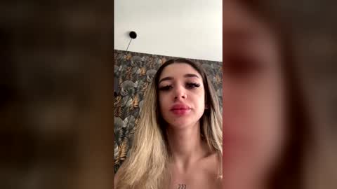 Odette online show from April 14, 10:04 am