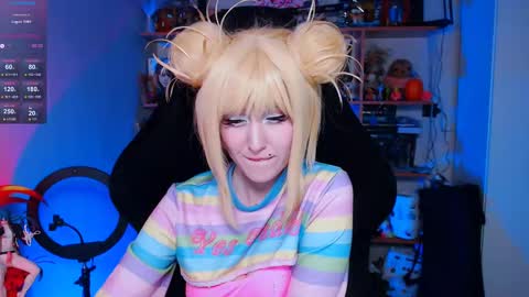 Clementine  Clem  online show from December 6, 10:16 am