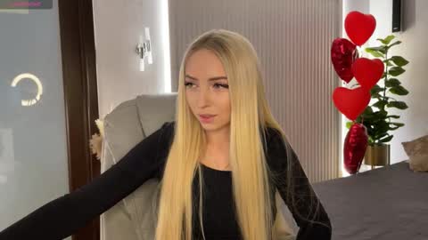 Emma online show from March 4, 1:23 am