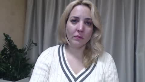 Mari online show from October 22, 4:12 pm