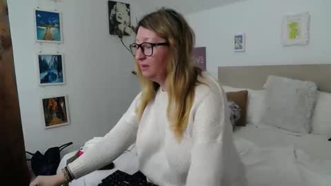 Olga Pavlova online show from March 31, 1:33 pm