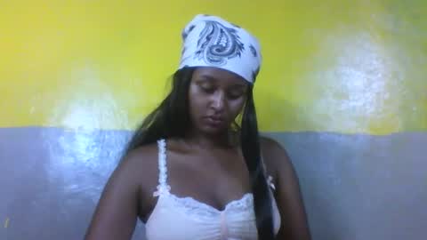 olinah610 online show from February 17, 8:08 pm