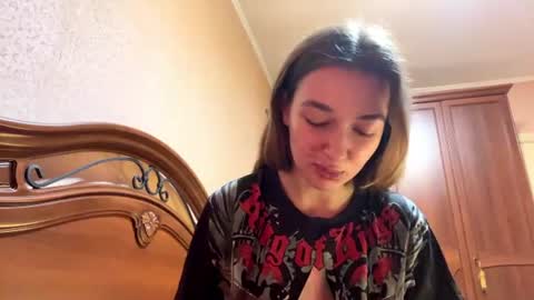 Olivia here online show from July 25, 10:00 am