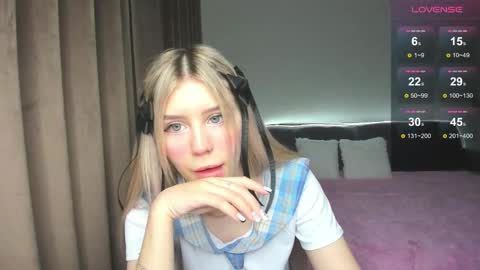 Olivia online show from November 23, 6:05 am