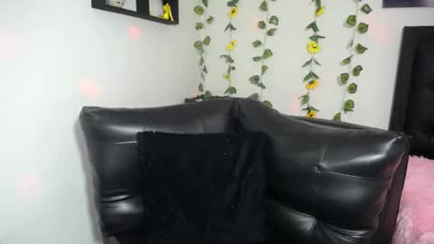 OLIVIA online show from February 20, 11:42 am