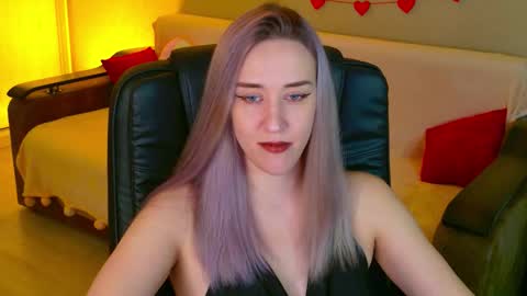 olivia_daze online show from October 6, 7:51 pm